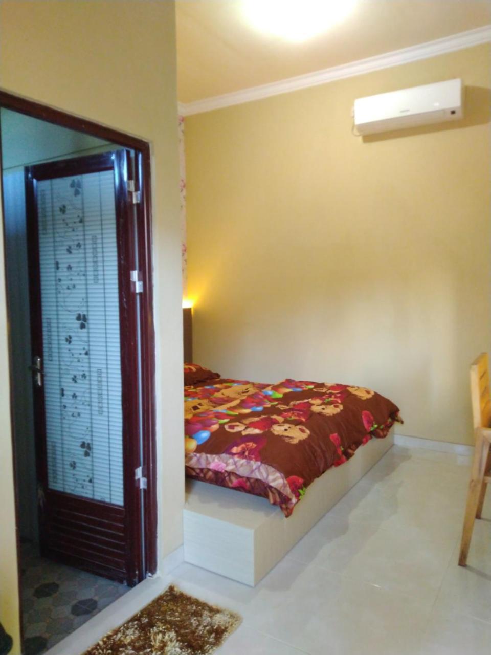 R3 Brawijaya Homestay بانيووانجى المظهر الخارجي الصورة