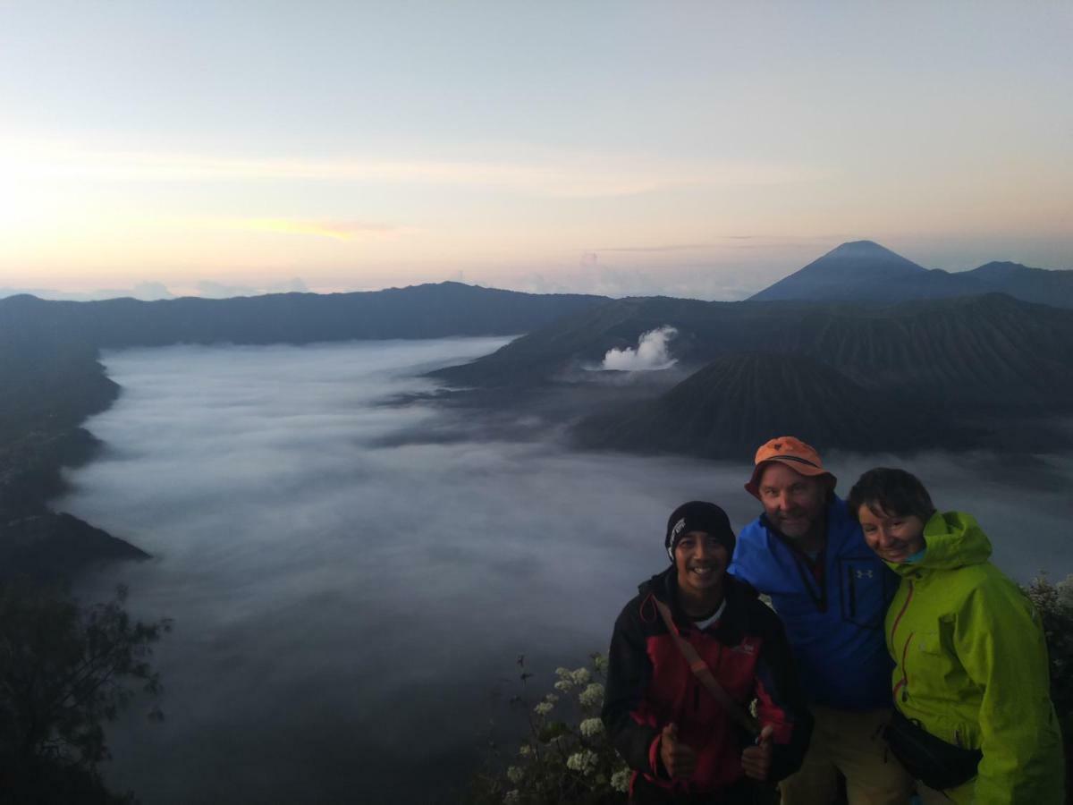 R3 Brawijaya Homestay بانيووانجى المظهر الخارجي الصورة