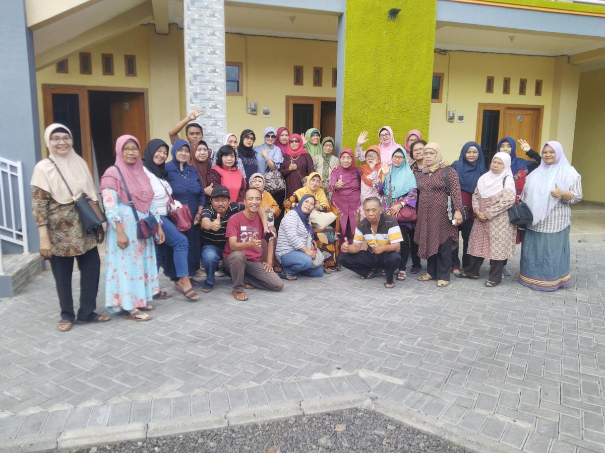 R3 Brawijaya Homestay بانيووانجى المظهر الخارجي الصورة
