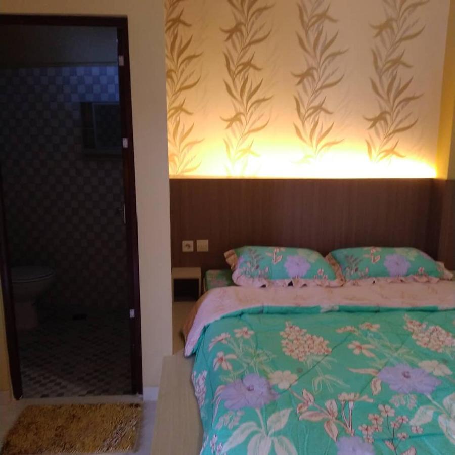 R3 Brawijaya Homestay بانيووانجى المظهر الخارجي الصورة